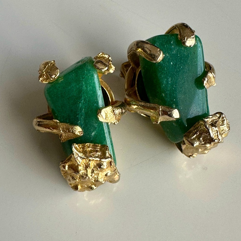 Vintage gold wrapped jade stone clip on earrings